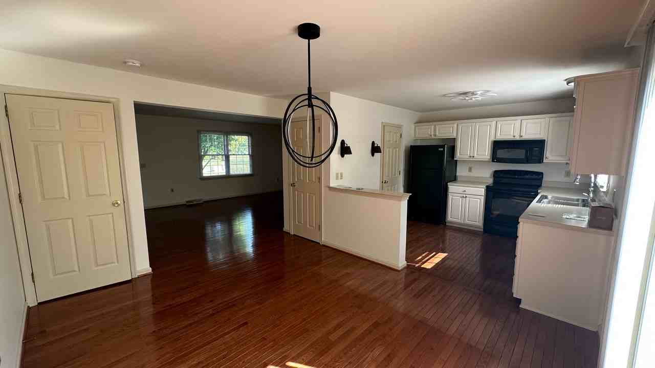 2912 Harbor Dr #NA - Photo 3 of 20