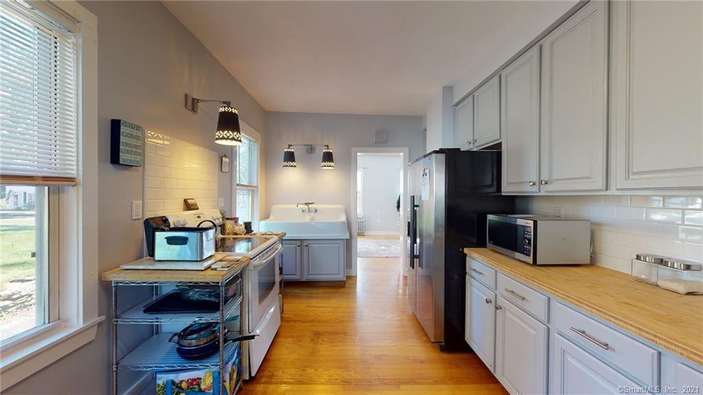 43 Mountain St #1 - Photo 5 of 13