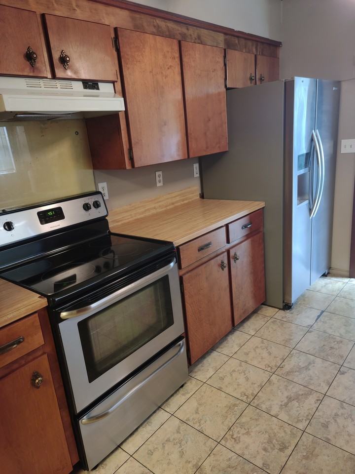 113 Thelma Dr #NA - Photo 3 of 3