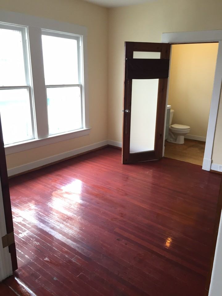 112 E Courtland Pl #2 - Photo 2 of 12