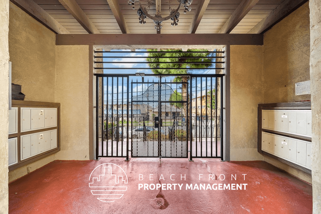 930 N. Enterprise Ave. - Photo 2 of 21