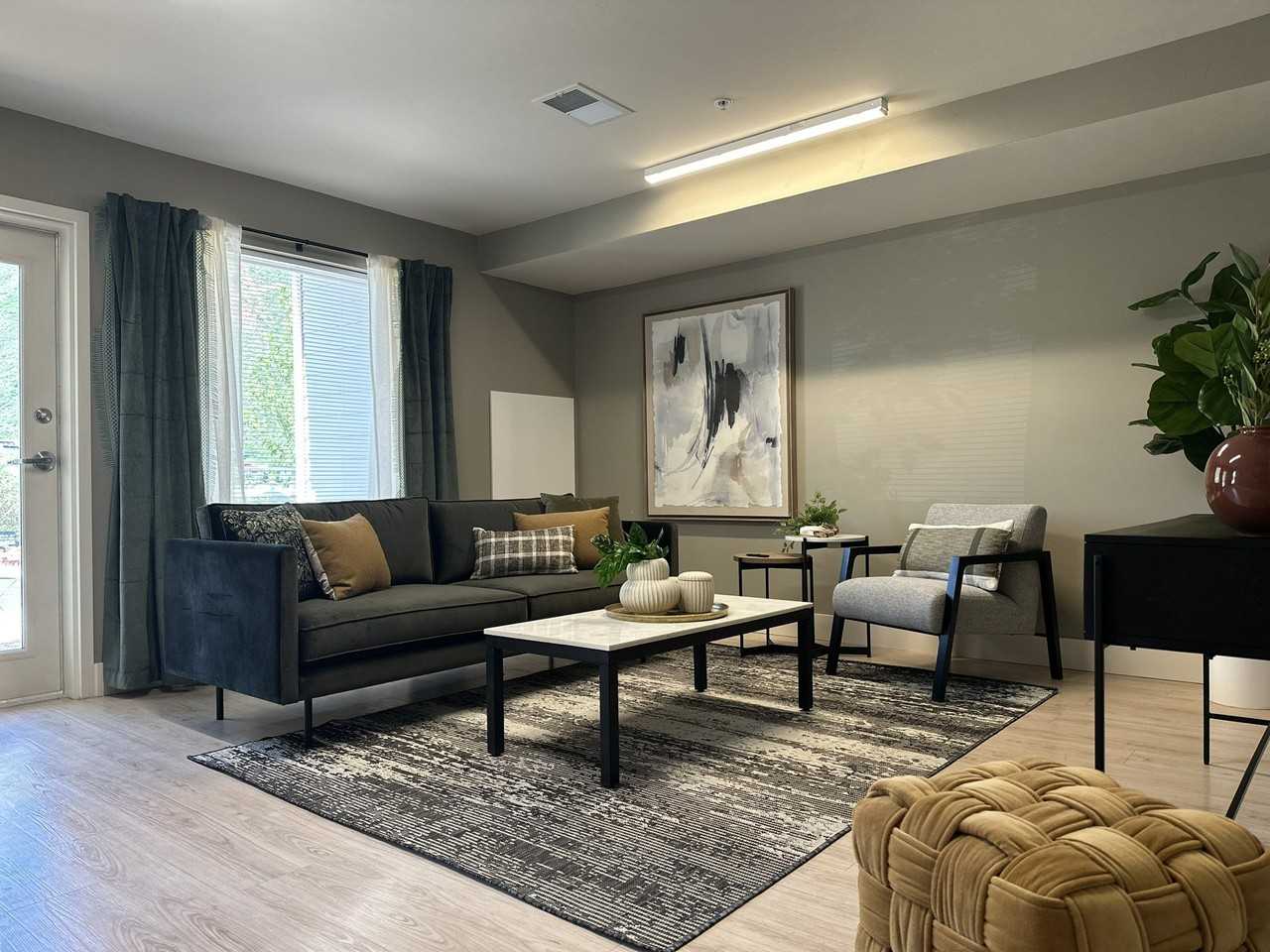 MountainView Flats - Photo 3 of 16