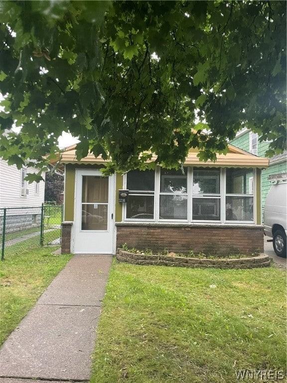 3216 Belden Pl - Photo 2 of 11