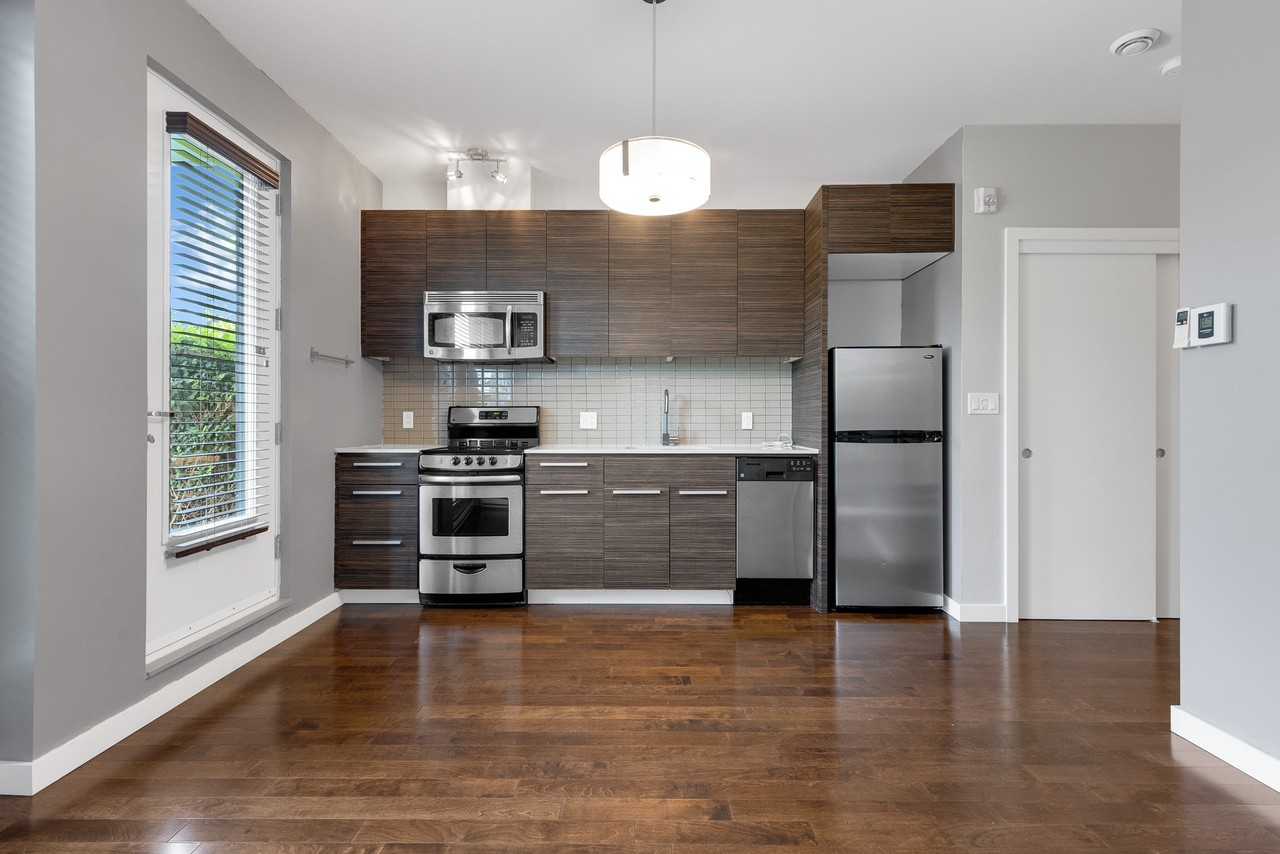 750 32e Avenue - Photo 2 of 19