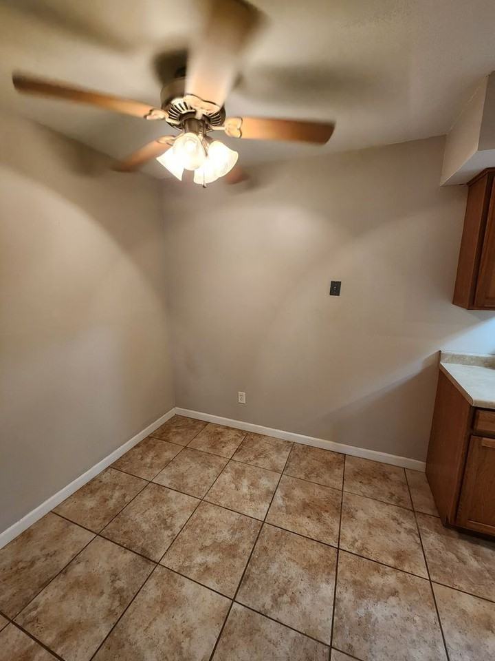 SW 1015 39th St. Bettendorf - Photo 4 of 30