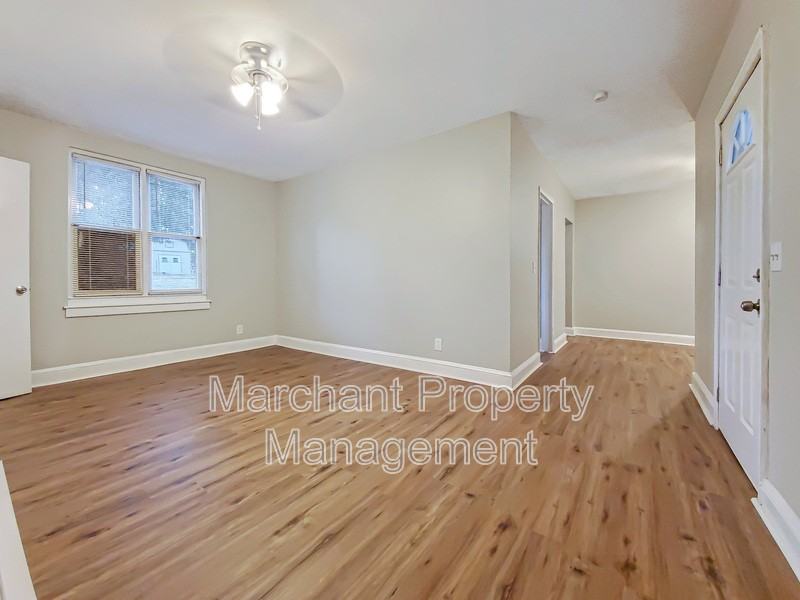 4 Brookforest Dr - Photo 7 of 22