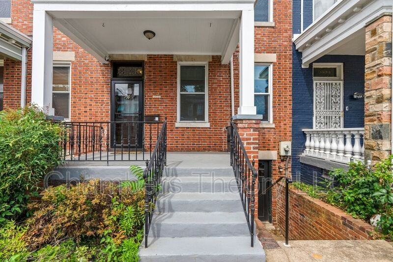 3532 Warder St Nw - Photo 4 of 45