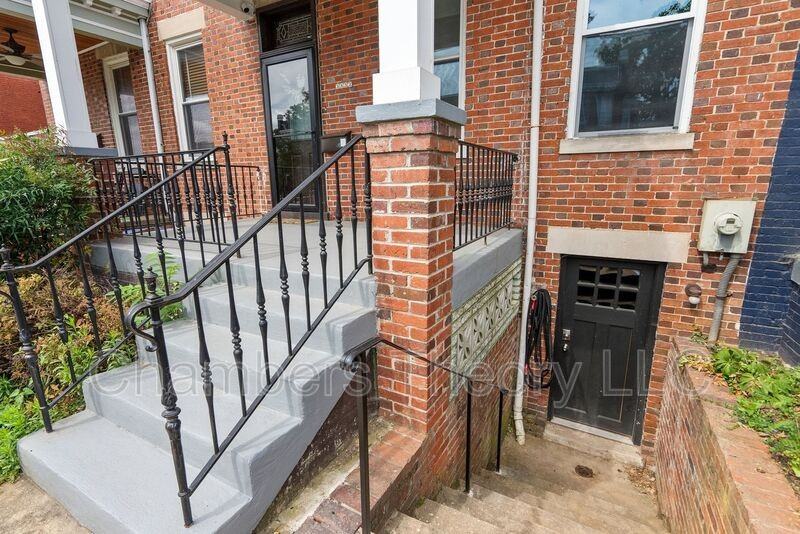 3532 Warder St Nw - Photo 5 of 45