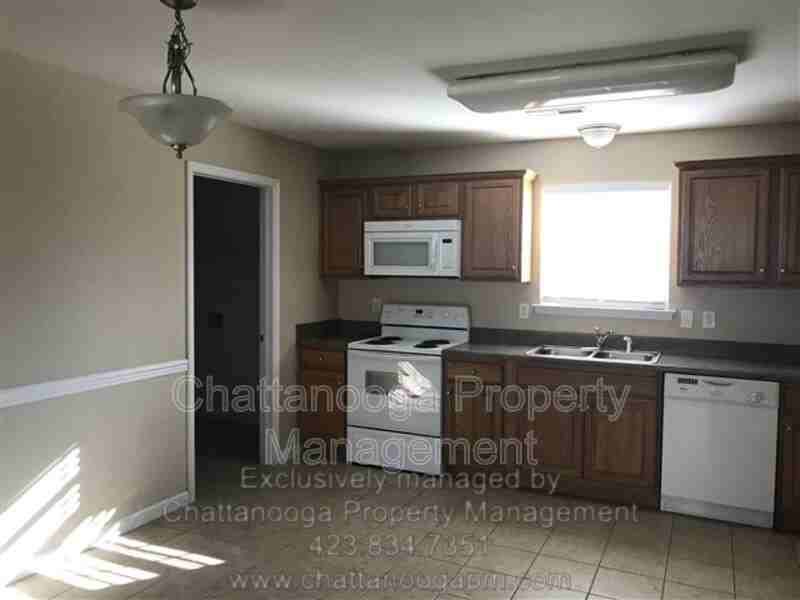 402 Cedar Creek Dr - Photo 2 of 22