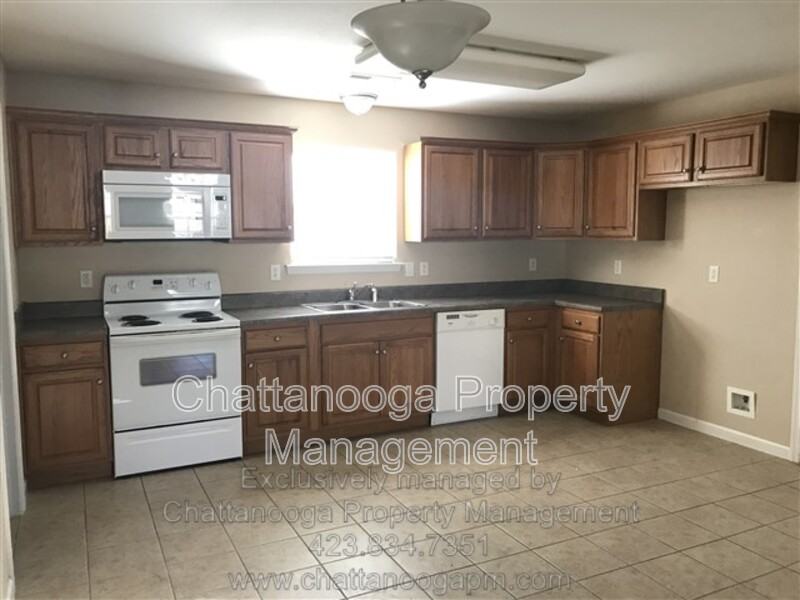 402 Cedar Creek Dr - Photo 3 of 22