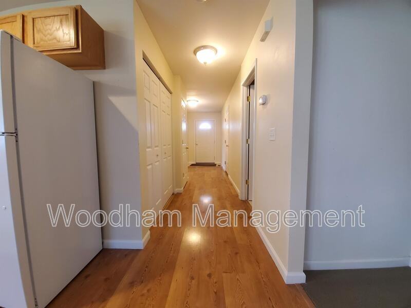 184 Droulliard Ave - Photo 7 of 11