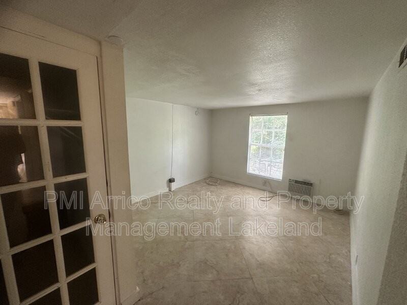 721 W Socrum Loop Rd - Photo 2 of 12