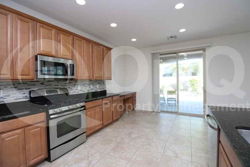 931 E Drexel Dr - Photo 3 of 29