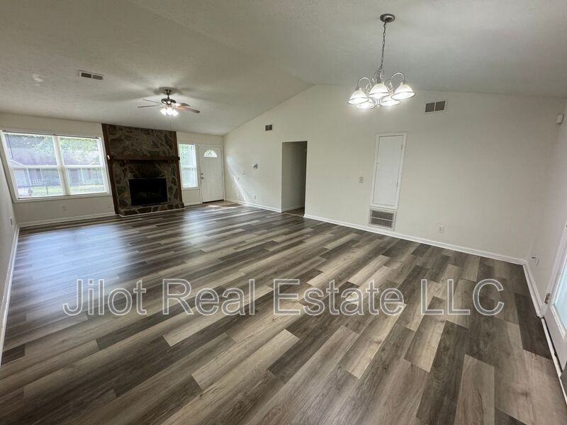 2993 Owens Meadow Dr Nw - Photo 6 of 17
