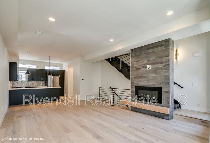 4061 W Conejos Pl - Photo 3 of 16