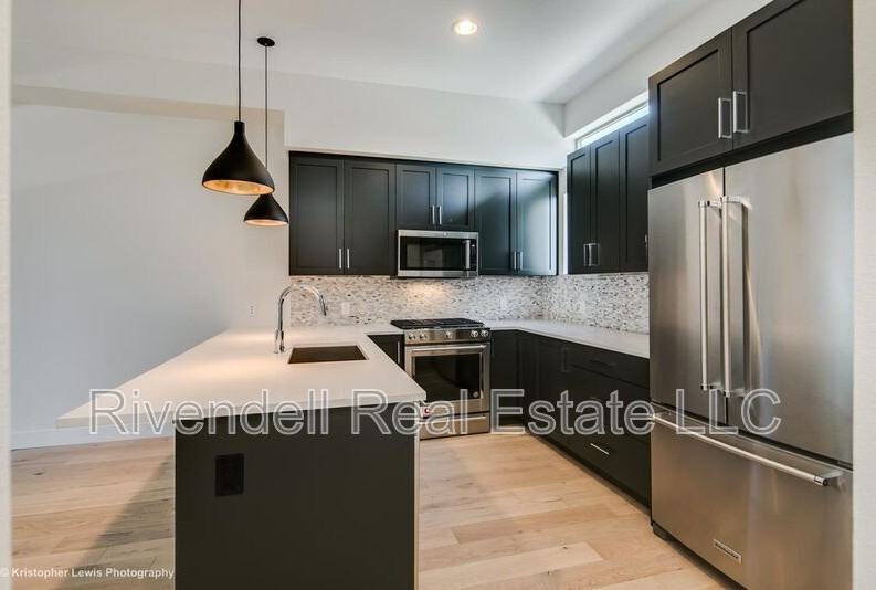 4061 W Conejos Pl - Photo 4 of 16