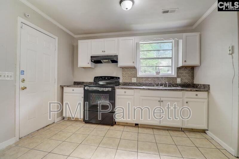 329 Saddlefield Rd - Photo 5 of 21