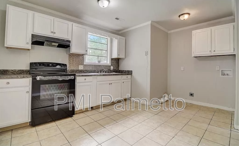 329 Saddlefield Rd - Photo 6 of 21