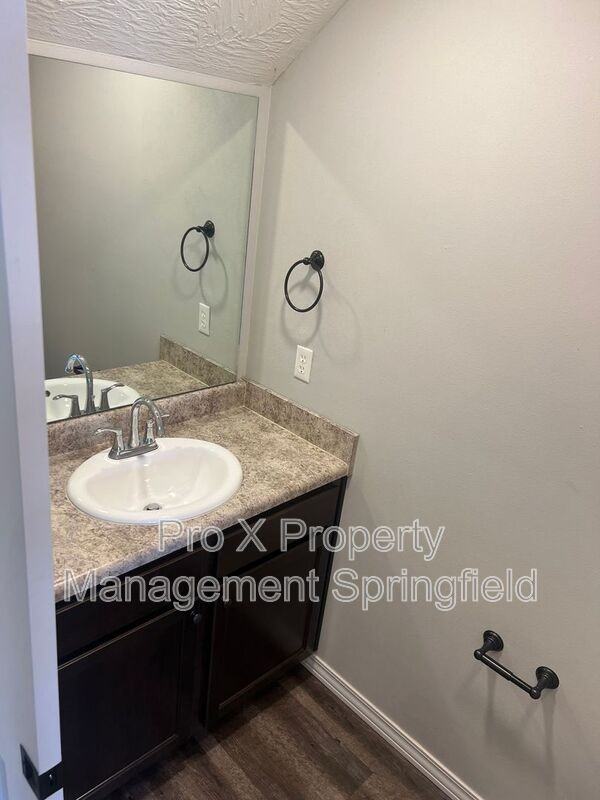 1314 S Lexington Ave #C - Photo 3 of 16