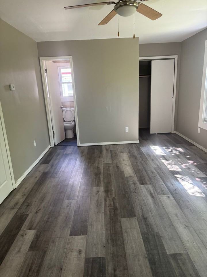 4908 North 25th Street - Photo 3 of 8