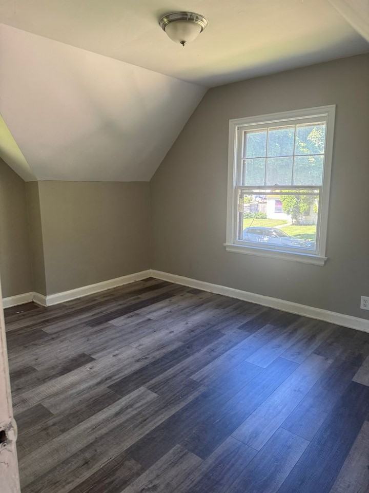 4908 North 25th Street - Photo 5 of 8