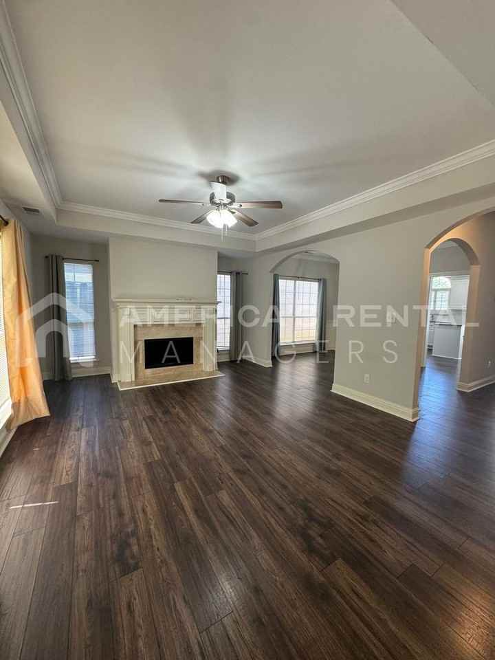 5034 Melrose Way - Photo 3 of 23