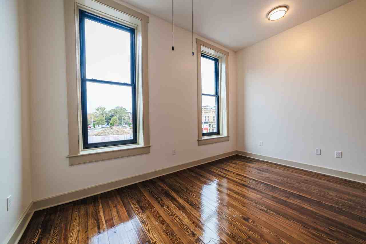 429 State - Photo 5 of 12