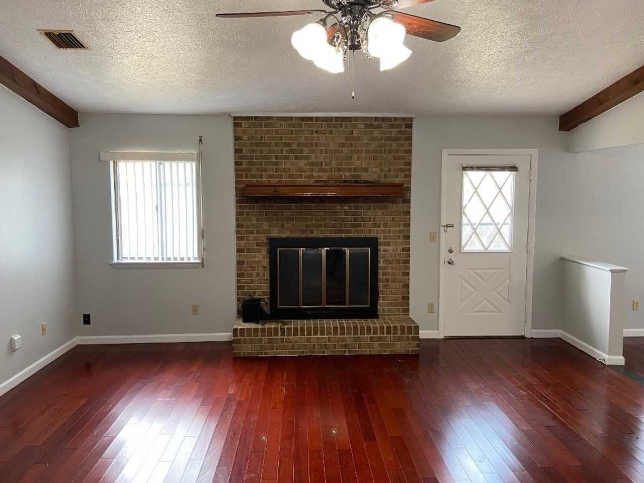 1210 Tuscany Rd - Photo 3 of 20