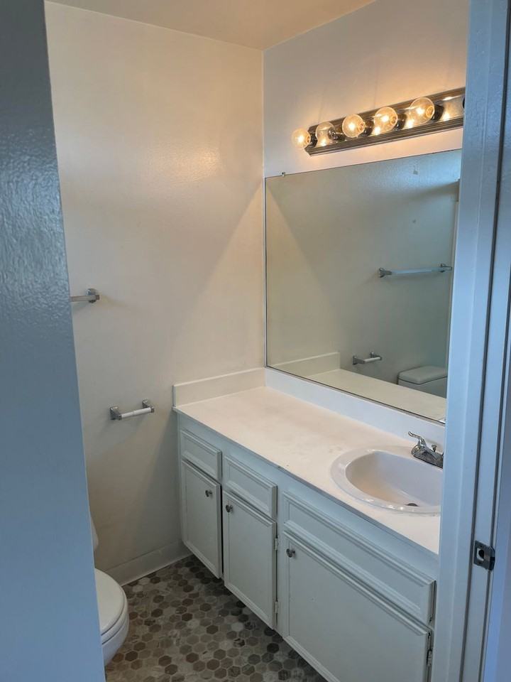 6120 Mount Aguilar Dr - Photo 7 of 22