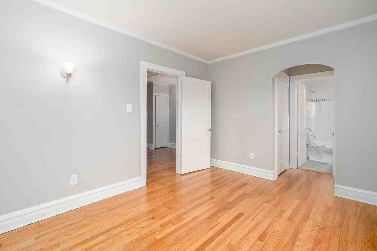 428432 Park Blvd Apartments 428 N Park Blvd, Glen Ellyn, IL 60137