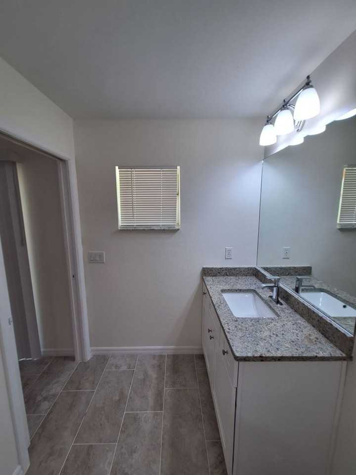 4613 29th Street Southwest - Photo 5 of 10