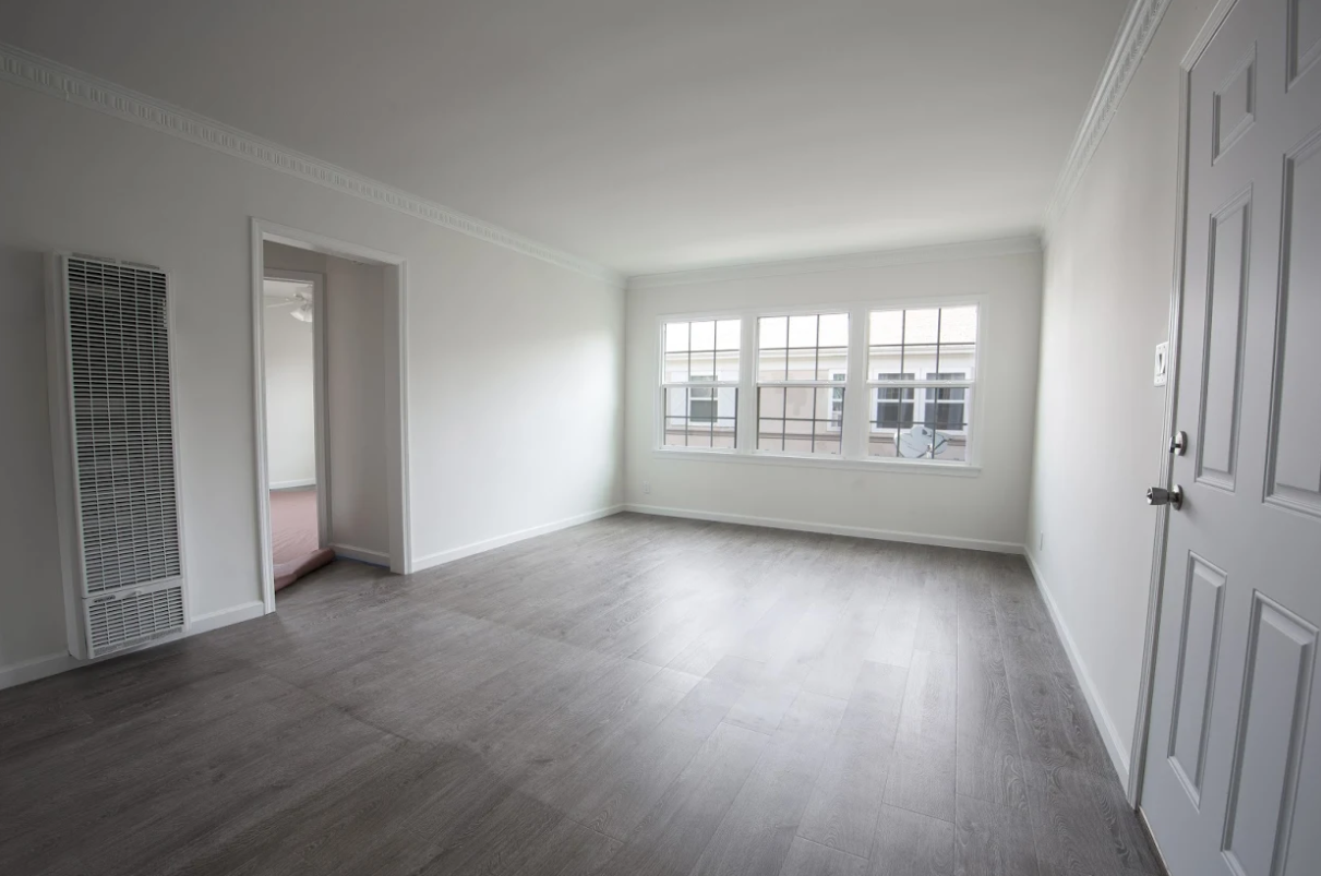 1634 S Bronson Ave - Photo 2 of 10