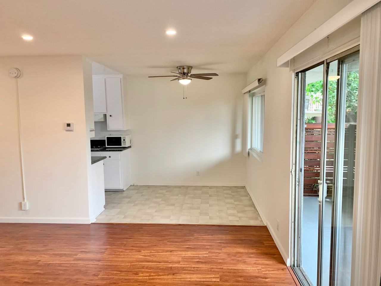 2014 Cloverfield Blvd. - Photo 3 of 24