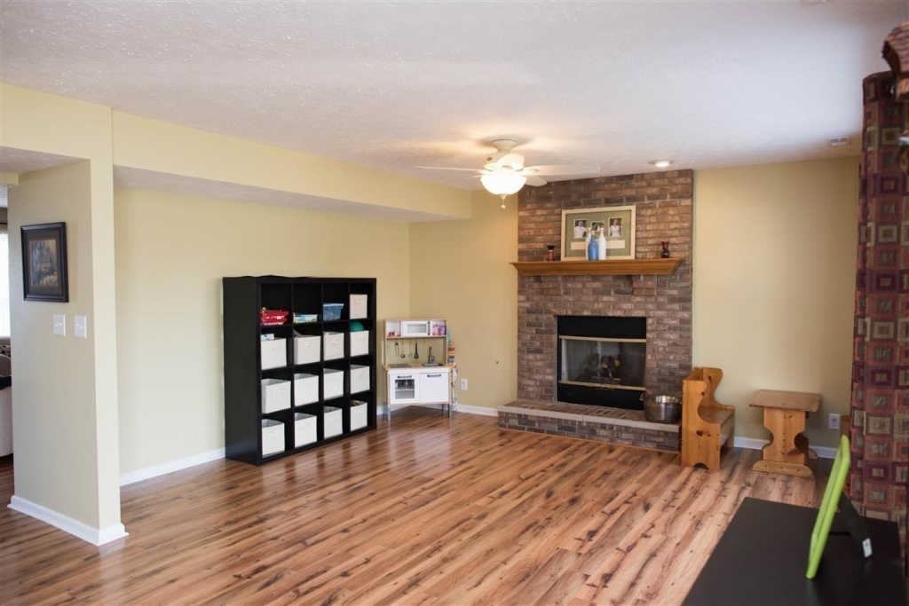 3580 Goodall Ct - Photo 3 of 17