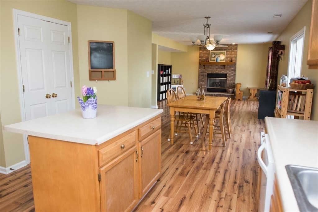 3580 Goodall Ct - Photo 6 of 17