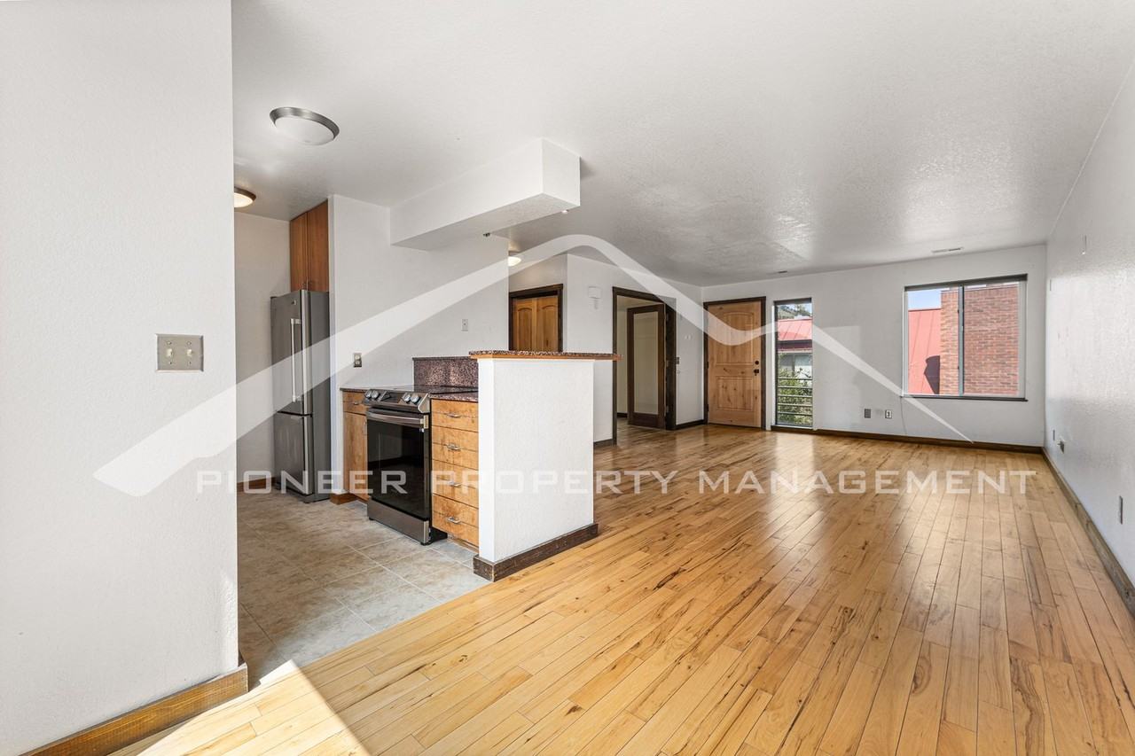 780 Walnut St #D - Photo 5 of 18