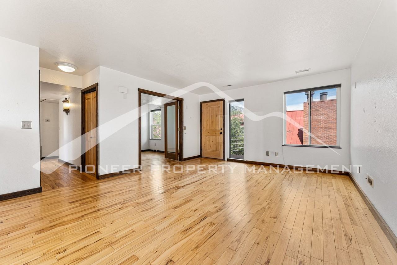 780 Walnut St #D - Photo 6 of 18