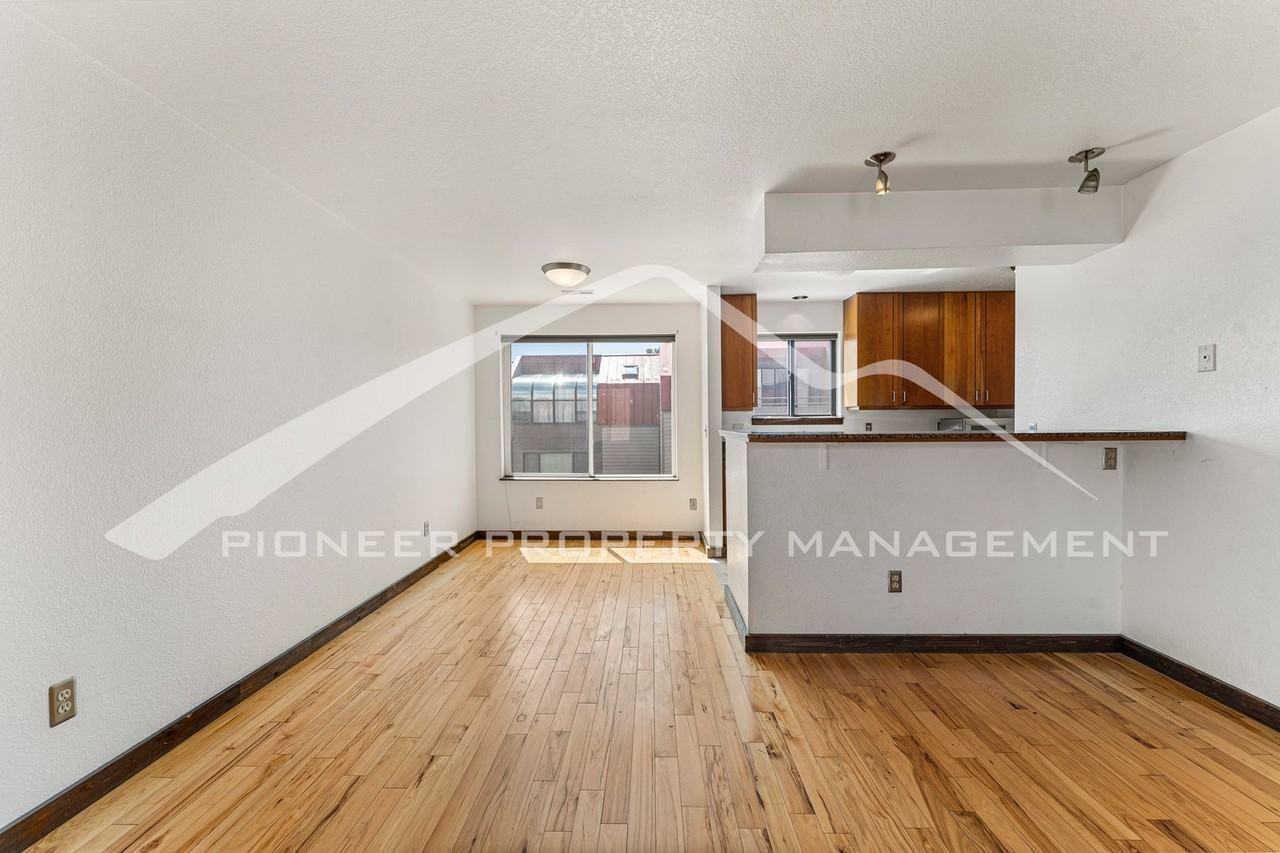 780 Walnut St #D - Photo 7 of 18