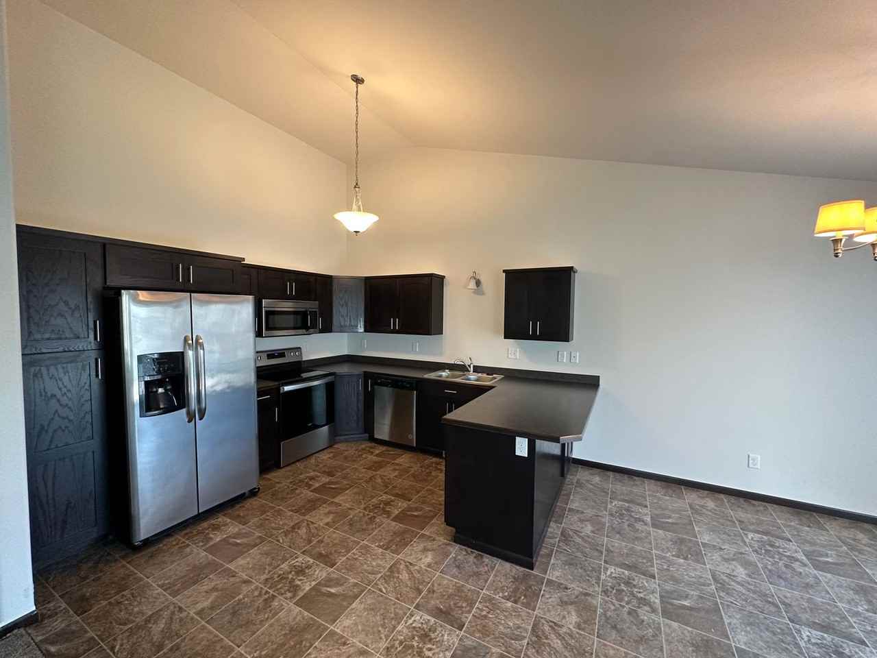 911 30th Ave W - Photo 3 of 16