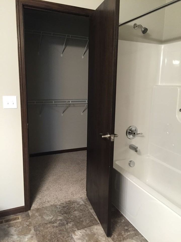 3444 47th Ave S - Photo 4 of 12