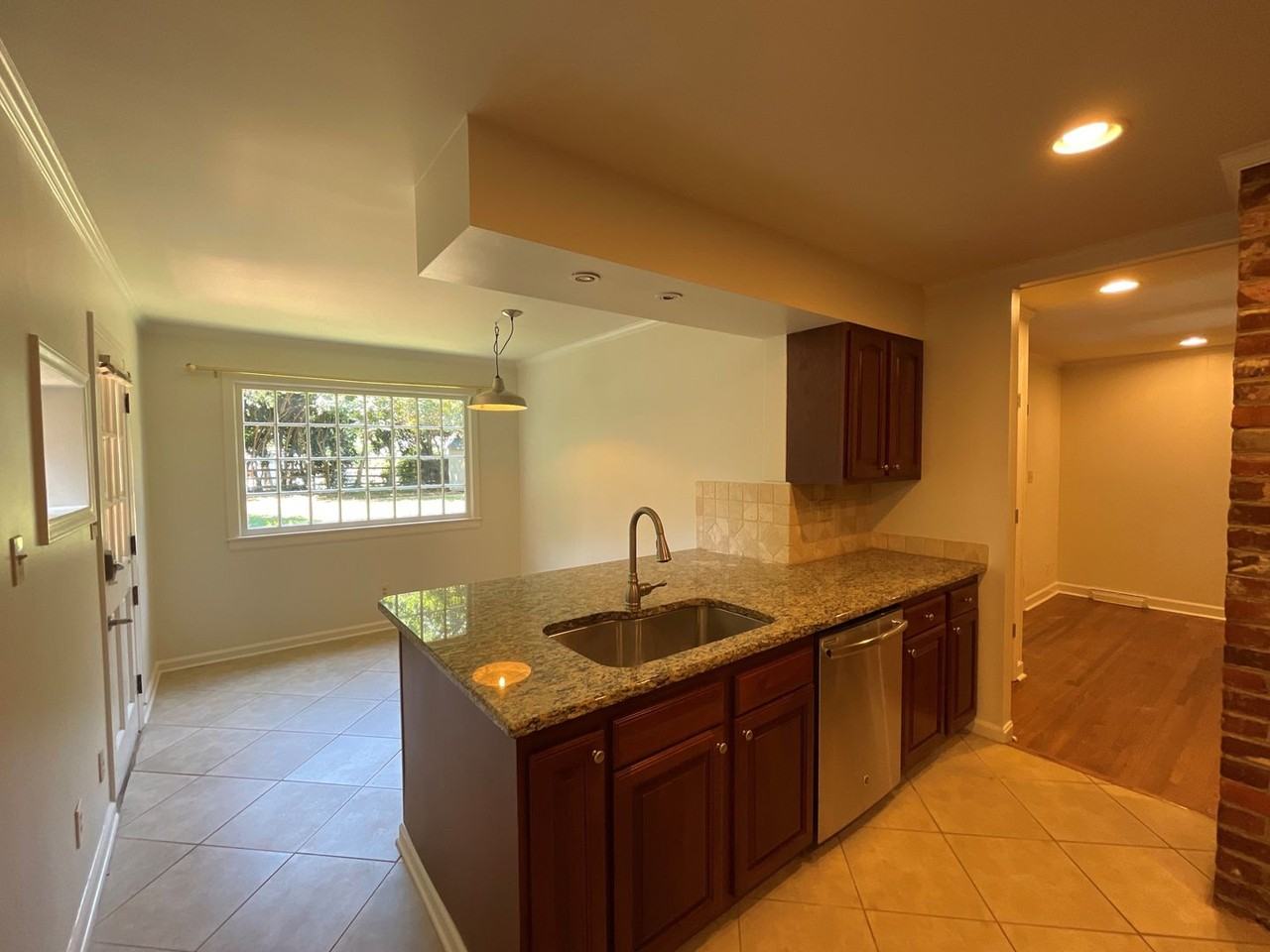 3917 Kitley Pl - Photo 6 of 19