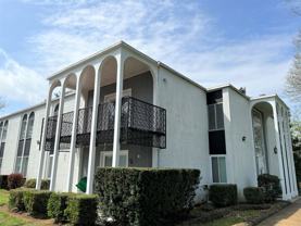 1302 Mercury Blvd - Photo 1 of 1
