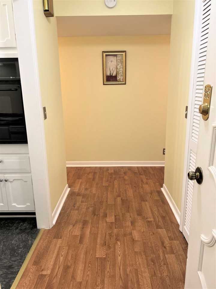 1302 Mercury Blvd - Photo 3 of 25