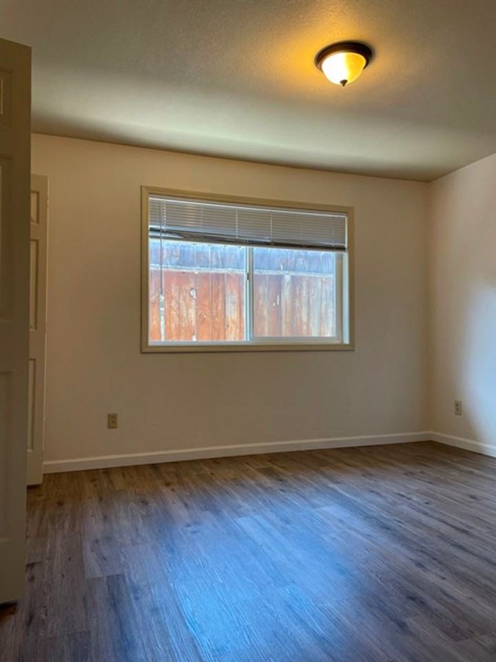 1714 Lakeview Ave - Photo 5 of 8