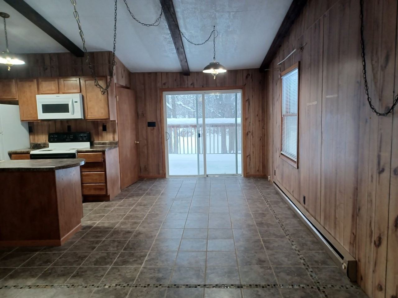 12820 19th Ave Sw - Photo 3 of 19