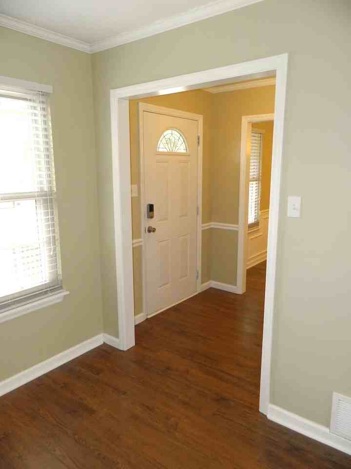 635 Clinton Way W - Photo 5 of 32