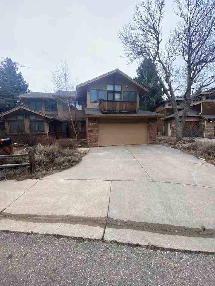 2486 Powderhorn Ln - Photo 2 of 37