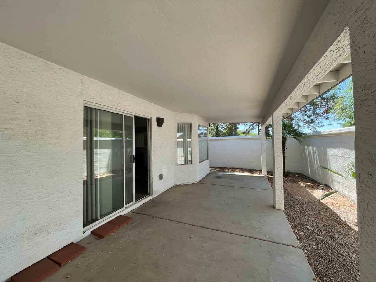 810 N Ahoy Dr - Photo 2 of 21