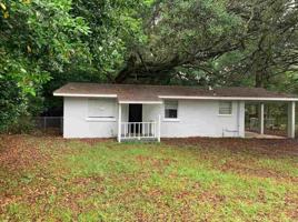 featured image of 8009 Beaver Cir