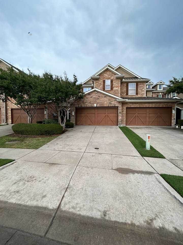 5912 Clearwater Dr - Photo 2 of 20